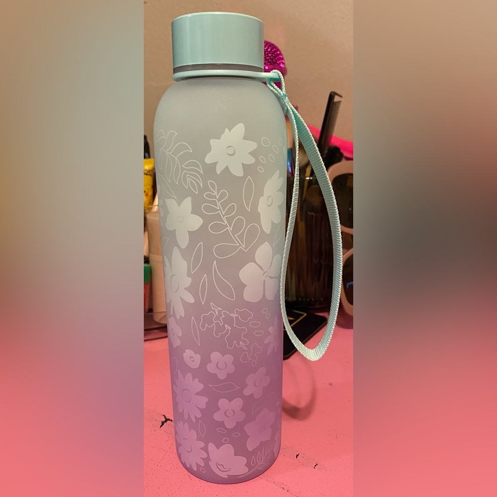 NWT, Claire’s Floral Patterned Glass Water Bottle For Cold Drinks Only W/ Strap